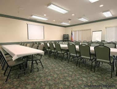 Days Inn By Wyndham Manchester Extérieur photo