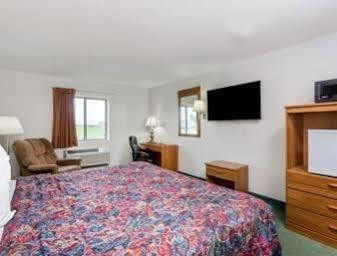 Days Inn By Wyndham Manchester Extérieur photo
